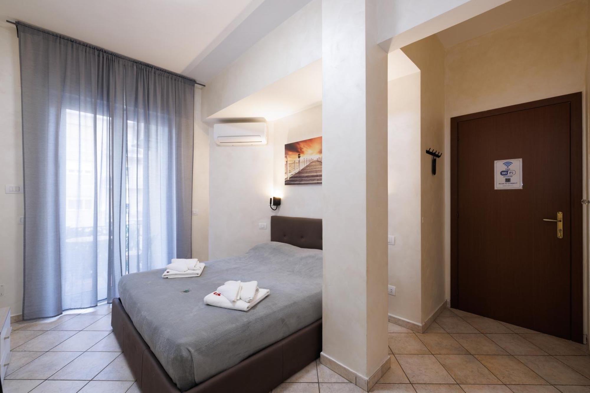 Roma Marine House Hotel Lido di Ostia Bagian luar foto